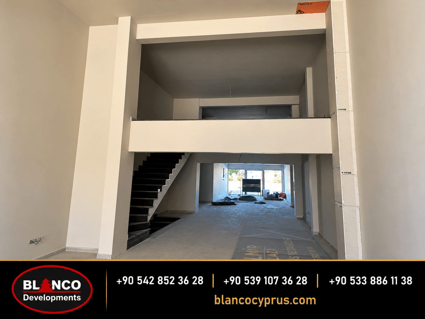 ÖZANKÖY ANA YOL ÜZERİNDE 510 m² GENİŞ KULLANIM ALANLI KİRALIK TİCARİ DÜKKAN 3